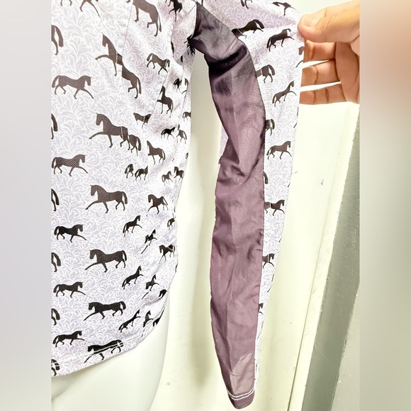 Ariat Sunstopper Girls 1/4 Zip Top - Lavender Mist Horse Print Size L - Picture 5 of 10